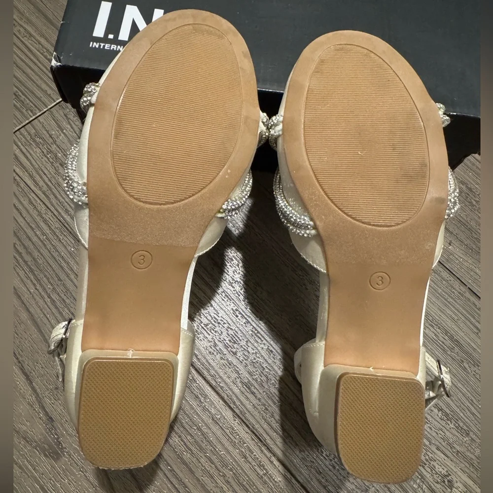 I.N.C. International Concepts Girls’ Delilah Round Toe Heel Pearl